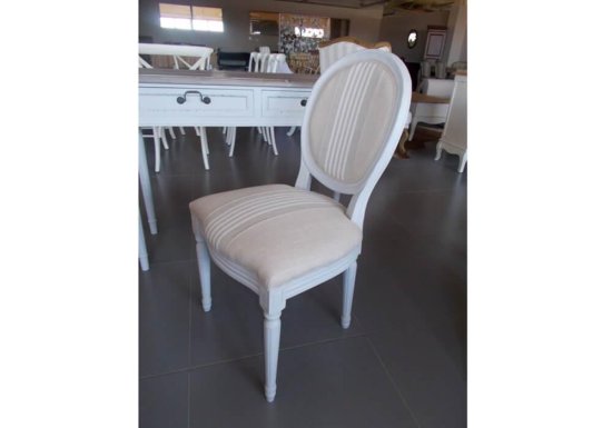 Καρέκλα κλασική με καρό ύφασμα J-143535
