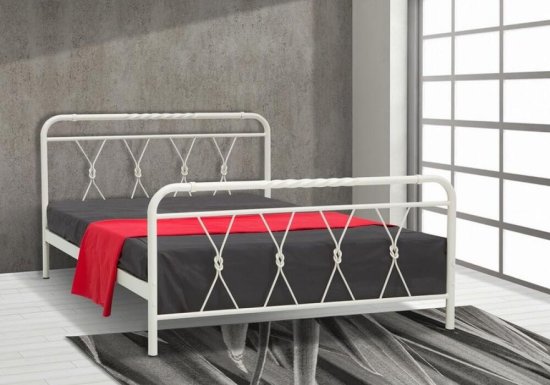 Παραδοσιακό Μεταλλικό Κρεβάτι Με Περίτεχνους Ρόμβους GGP-050648