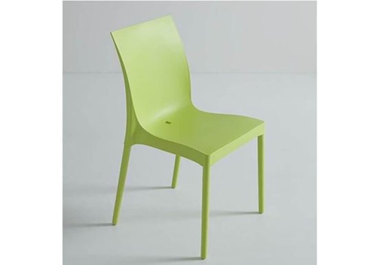 Καρέκλα με απλό design απο την Gaber Iris
