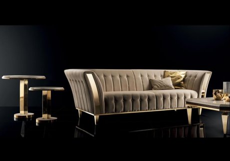 Ιταλικός καναπές με χρυσές λεπτομέρειες
