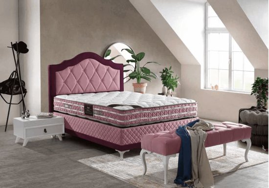 Ροζ υφασμάτινο πριγκιπικό κρεβάτι
