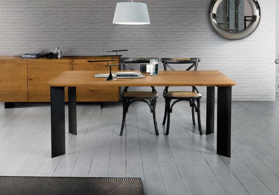Ξύλινο τραπέζι φυσικό με μεταλλικά πόδια