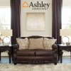 Κλασικός σκαλιστός καναπές από την Ashley δερμάτινος