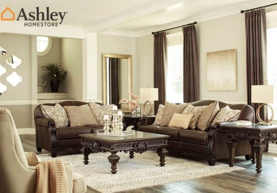 Κλασικός τριθέσιος και διθέσιος σκαλιστός καναπές από την Ashley δερμάτινος