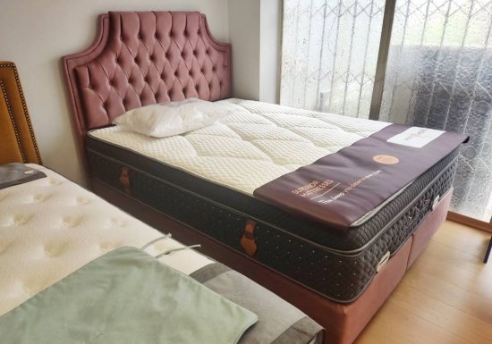 Υφασμάτινο κρεβάτι με αποθηκευτικό χώρο