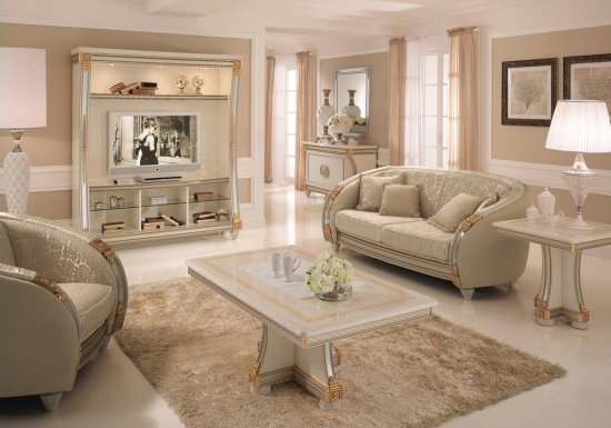 Κλασικό luxury σαλόνι με χρυσά έπιπλα