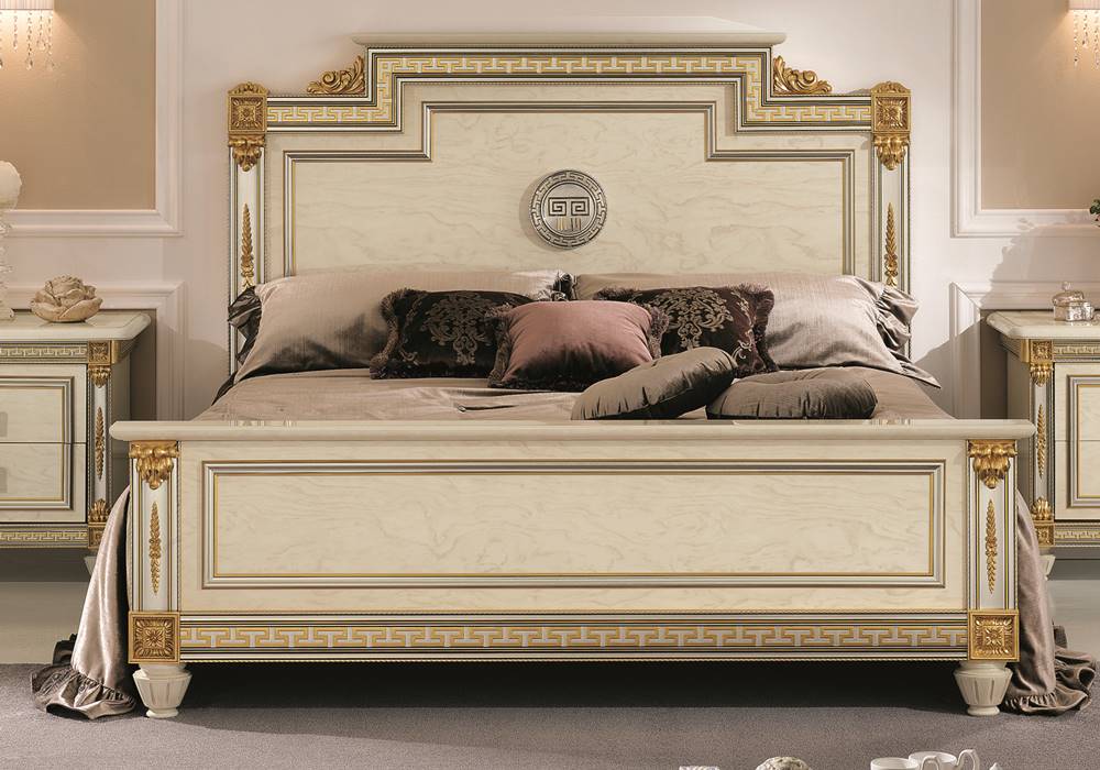 Ιβουάρ Ιταλικό κρεβάτι με χρυσό μαίανδρο