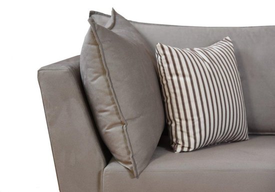 Ελληνικός καναπές με τριγωνικό μπράτσο