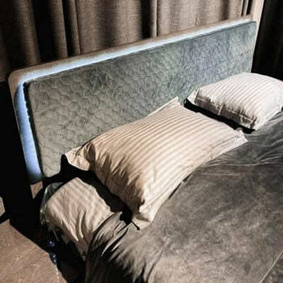 Μοντέρνο κρεβάτι γκρι με φωτισμό