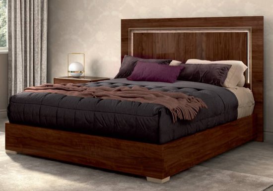 Κρεβάτι ξύλινο καρυδί λουστραρισμένο με led φωτισμό