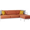 Πορτοκαλί καναπές με λευκό σκελετό