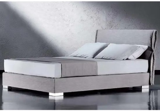Υφασμάτινο κρεβάτι με μαξιλάρα