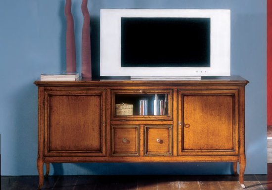 Παραδοσιακό έπιπλο tv με χώρους αποθήκευσης