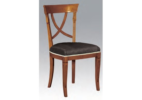 Καρέκλα με υφασμάτινο κάθισμα και χιαστί πλάτη