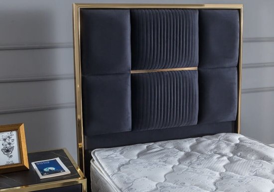 Μαύρο υφασμάτινο κρεβάτι με αποθηκευτικό χώρο και χρυσές λεπτομέρειες