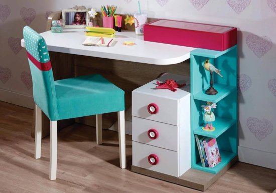 Νεανικό γραφείο ιδανικό για παιδικό δωμάτιο το οποίο διαθέτει τρία συρτάρια σε χρώμα γκρι ανοιχτό.