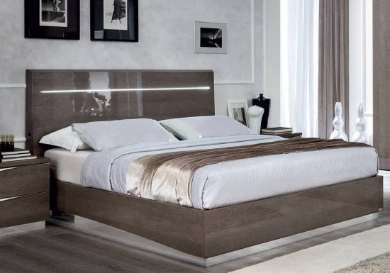 Ιταλικό γκρι κρεβάτι με ασημόσκονη